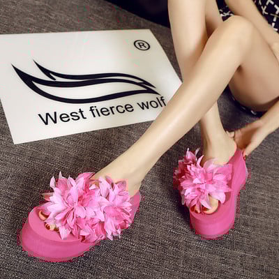 Γυναικέιες παντόφλες με 3D διακόσμηση σε διάφορα χρώματα