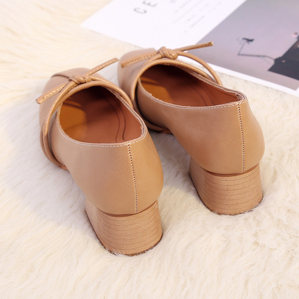 Καθημερινά γυναικεία παπούτσια με ελαφρύ πάχος ακούνι σε δύο χρώματα