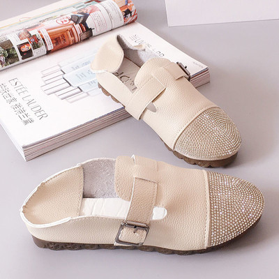 Περιστασιακά γυναικεία παπούτσια από οικολογικό δέρμα με ιμάντες και βότσαλα σε δύο χρώματα