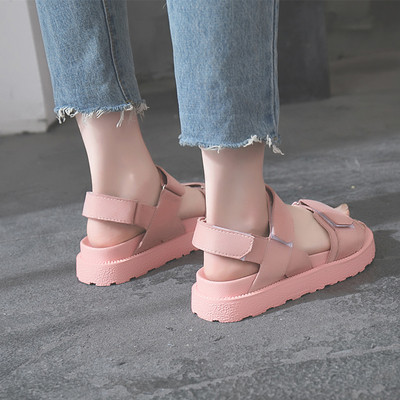 Περιστασιακά γυναικεία σανδάλια σε ροζ και μαύρο χρώμα