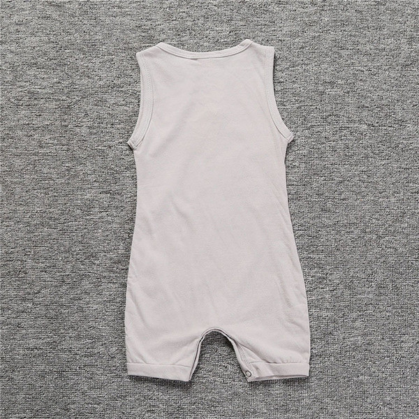 Salopeta de vara pentru bebelusi in doua culori cu figura geometrica