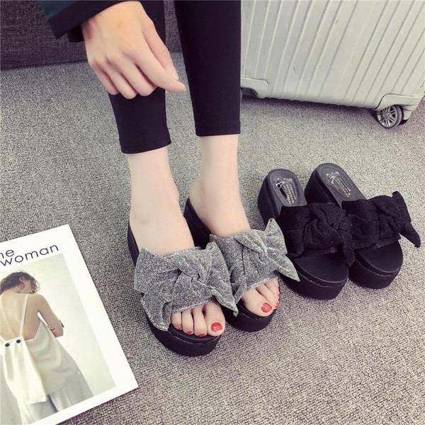 Papuci dama cu talpa inalta si panglica in doua culori