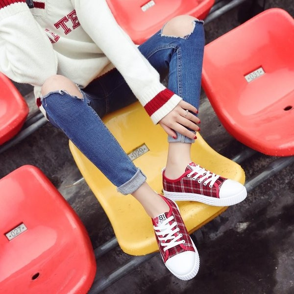 Tenisi dama de vara in carouri in trei culori