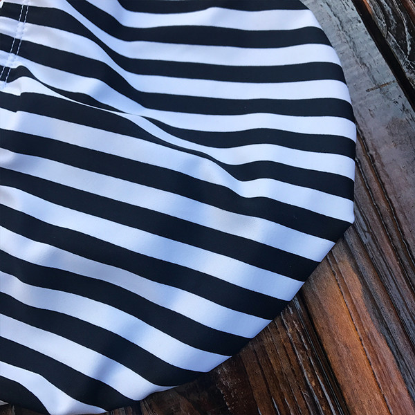 Costum de baie bărbați cu dungi