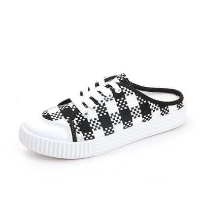 Női alkalmi kockás cipő félig nyitott modell