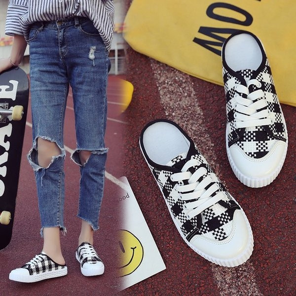 Női alkalmi kockás cipő félig nyitott modell