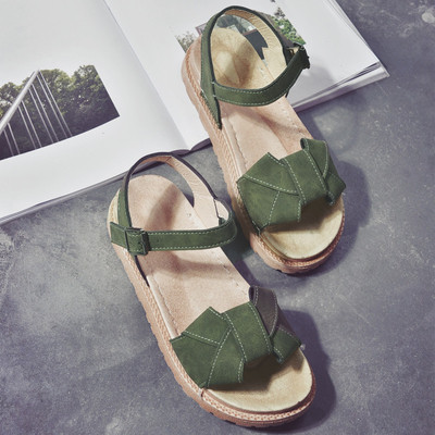 Περιστασιακά γυναικεία σανδάλια σε καφέ, μαύρο και πράσινο