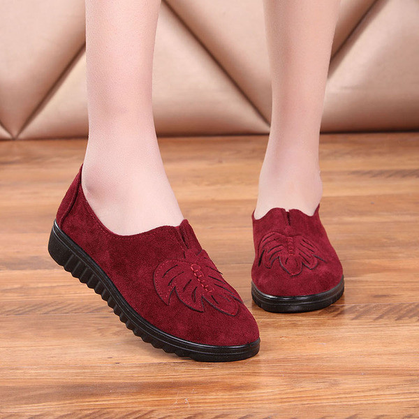 Pantofi casual de damă din nubuc în roșu și negru