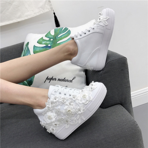 Adidași eleganti de damă cu platformă, cu motive florale din dantelă 3D