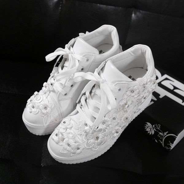 Adidași eleganti de damă cu platformă, cu motive florale din dantelă 3D