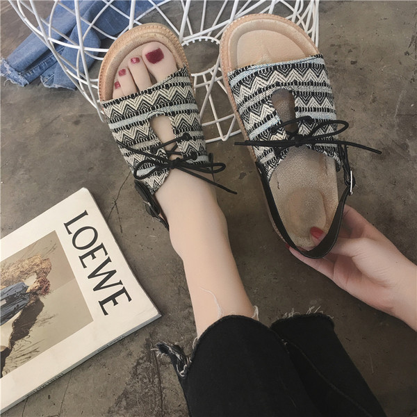 Καθημερινά  γυναικεία σανδάλια σε δύο χρώματα