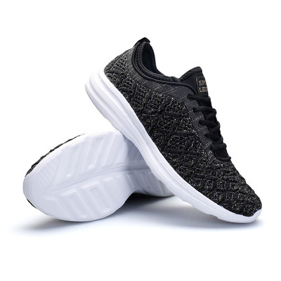 Γυναικεία παπούτσια σε διάφορα χρώματα