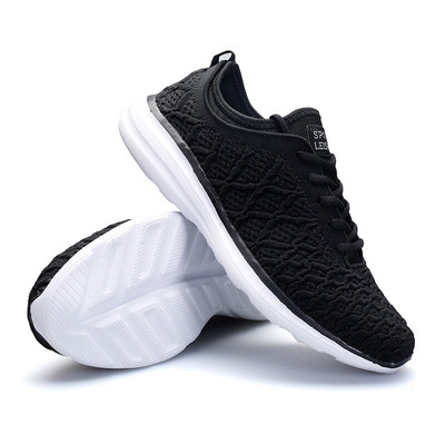 Γυναικεία παπούτσια σε διάφορα χρώματα