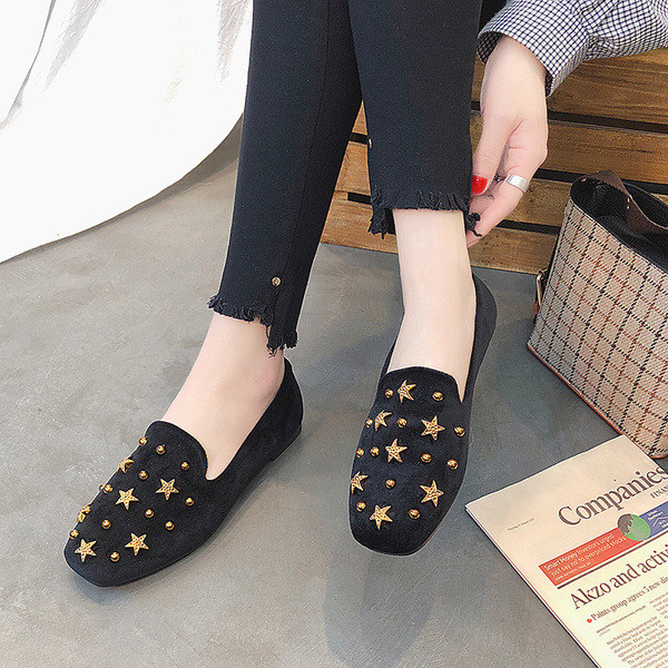 Pantofi casual de dama decorati cu carouri metalice si stelute in trei culori