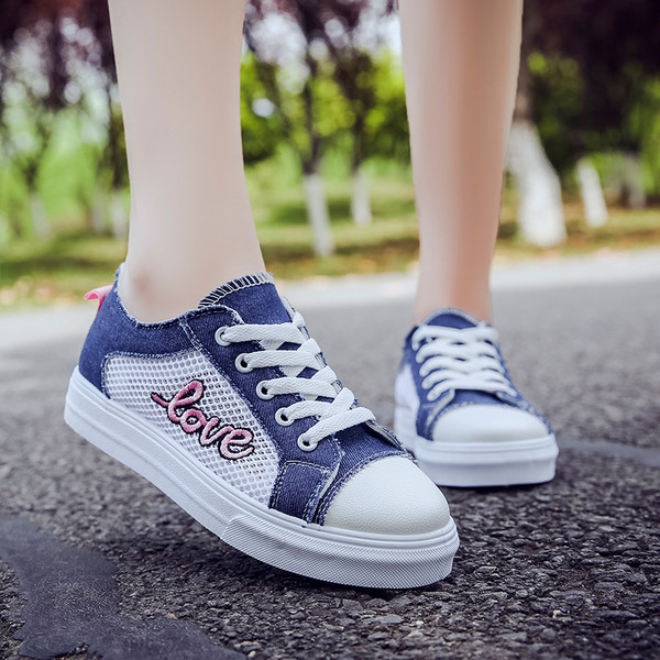 Tenisi dama din denim in doua culori cu plasa si broderie