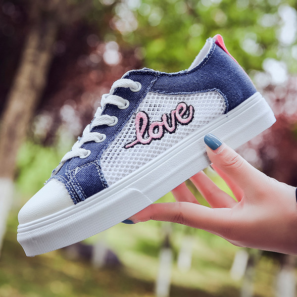 Tenisi dama din denim in doua culori cu plasa si broderie