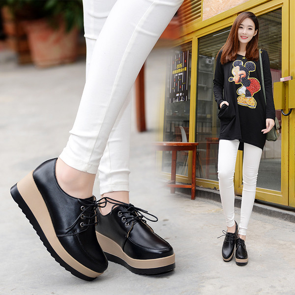 Eko bőrből készült sportos és elegáns női cipő több színben