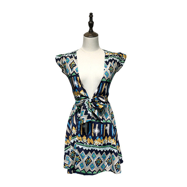 Rochie de dama sportiva si eleganta cu imprimeu cu decolteu adanc