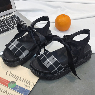 Γυναικεία σανδάλια σε δύο χρώματα