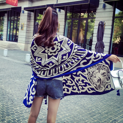 Eșarfe de plajă pentru femei în diferite culori