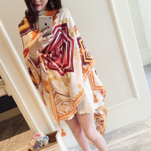 Eșarfă lungă frumoasă de damă pentru vară