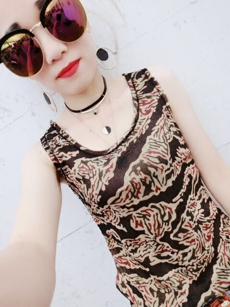 Maieu casual de damă în diferite modele și imprimeuri