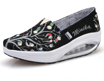 Mocasini de dama cu talpa inalta si motive florale in 4 culori