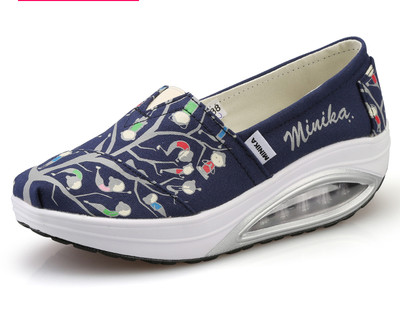 Mocasini de dama cu talpa inalta si motive florale in 4 culori