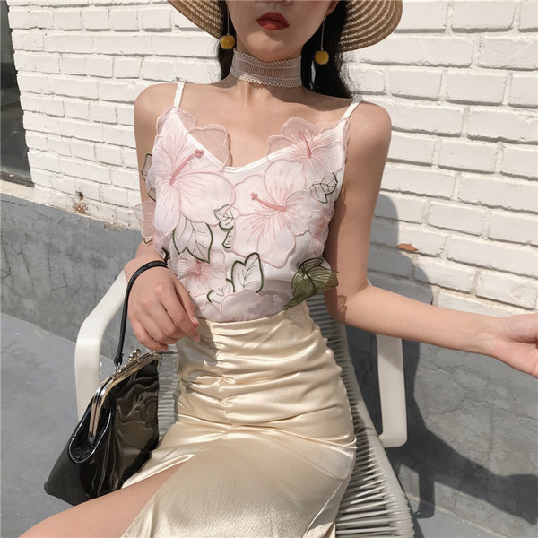 Maieu de damă în două culori cu motive florale 3D