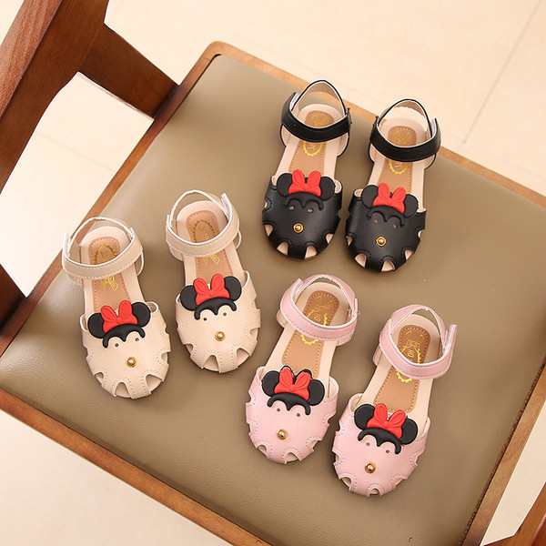 Απαλά παιδικά σανδάλια για κορίτσια σε τρία χρώματα με διακόσμηση