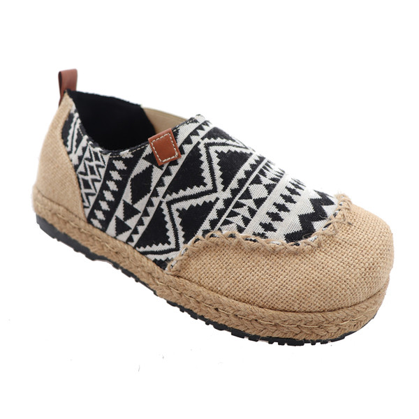 Mocasini confortabili de dama cu modele geometrice in doua culori