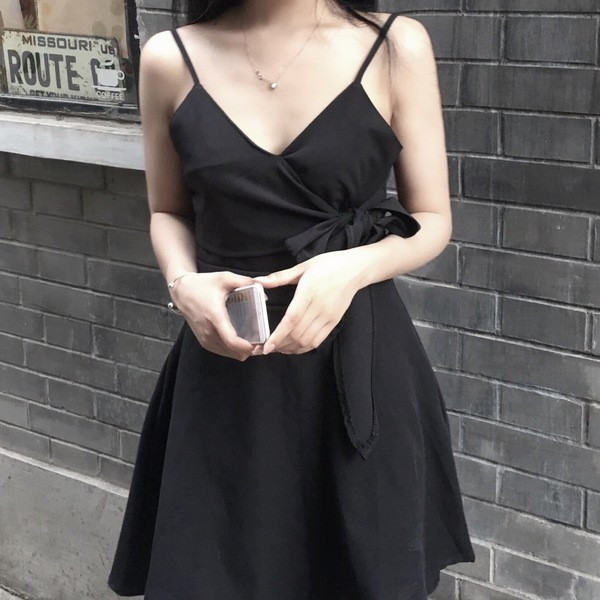 Rochie eleganta de dama cu decolteu in V cu panglica in doua culori