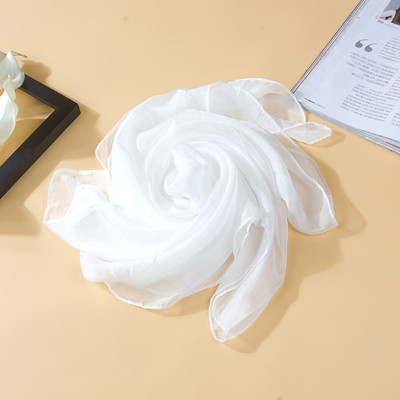 Изчистен дамски тънък шал за лятото в няколко цвята