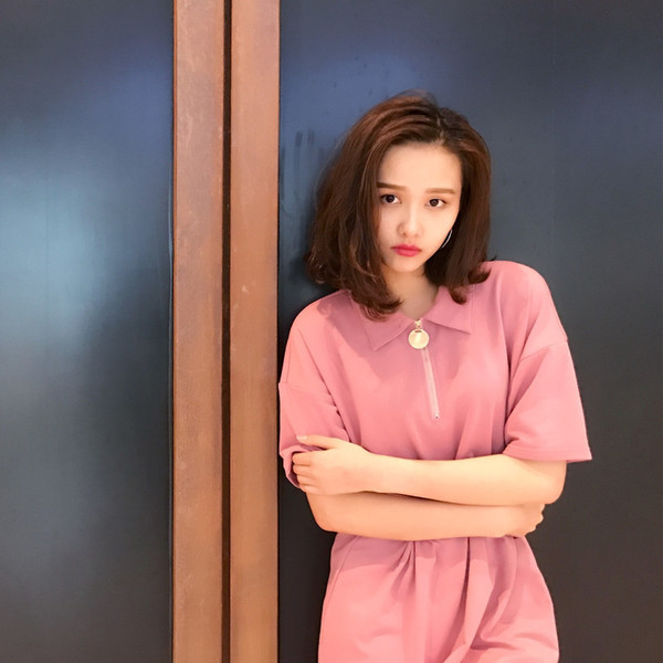 Κομψό γυναικείο φόρεμα με κολάρο σε σχήμα O σε δύο χρώματα