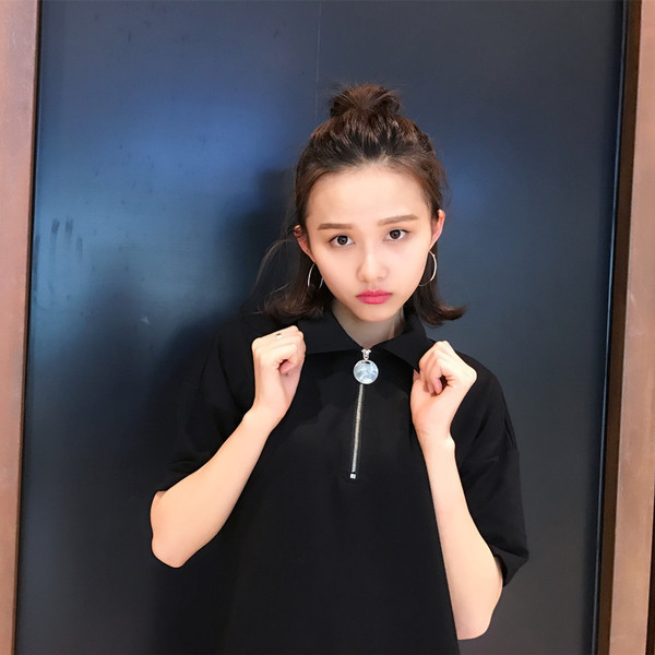 Κομψό γυναικείο φόρεμα με κολάρο σε σχήμα O σε δύο χρώματα