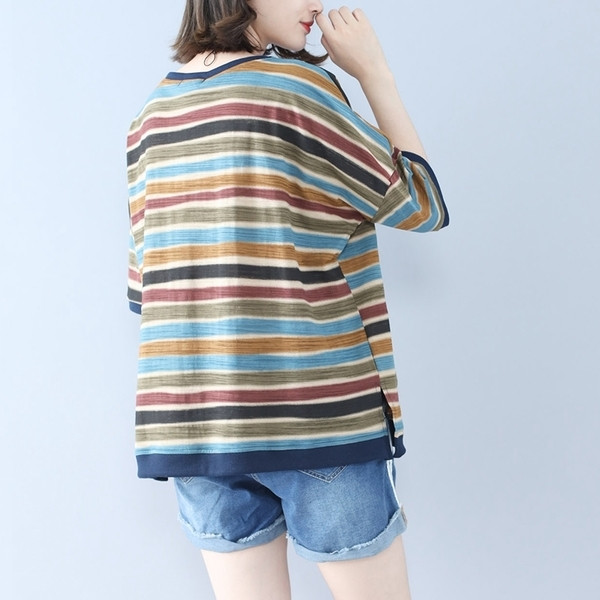 Καλοκαιρινή μπλούζα ριγέ με μέγιστο μέγεθος σε δύο χρώματα