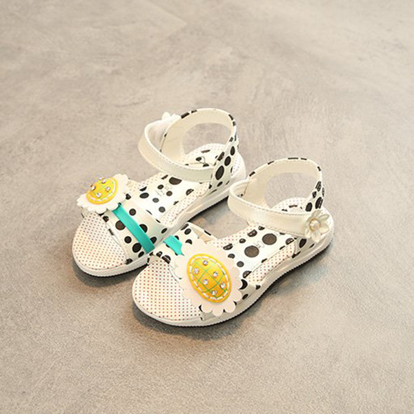 Sandale delicate pentru copii de zi cu zi în trei culori cu decor