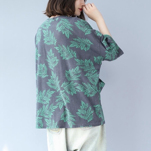 Γυναικείο  T-shirt σε μέγεθος MAXI σε δύο χρώματα