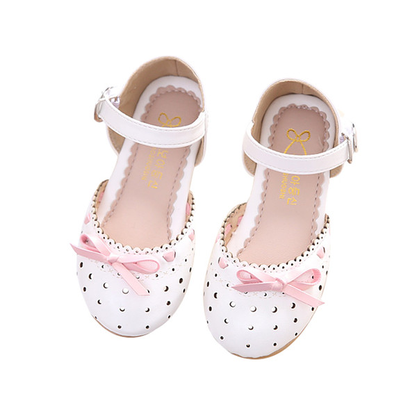 Finom szandál lányoknak rózsaszín, fehér és kék színben, szalaggal