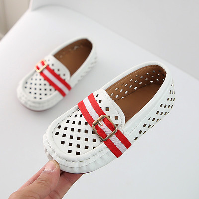 Παιδικά παπούτσια άνοιξης-φθινοπώρου σε λευκό και μαύρο χρώμα