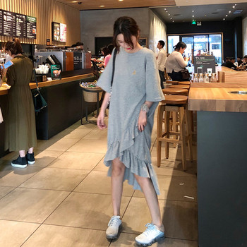 Γυναικείο φόρεμα με μανίκι 3/4 σε ελεύθερο στυλ σε γκρι και μαύρο χρώμα