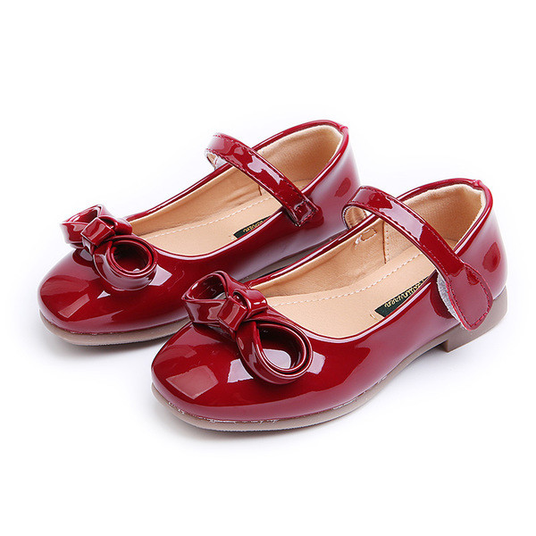 Официални детски лачени обувки с панделка в черен. розов и червен цвят