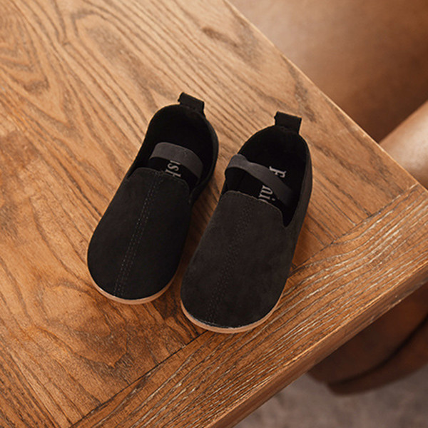 Mocasini eleganti pentru copii pentru fete si baieti - un model simplu in trei culori