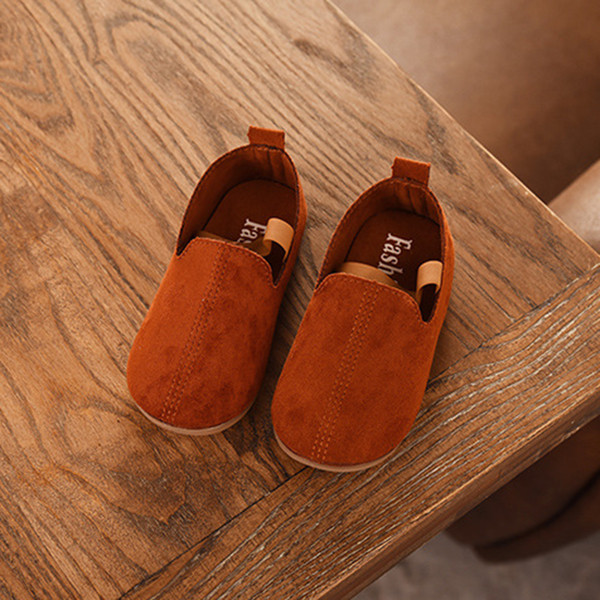 Mocasini eleganti pentru copii pentru fete si baieti - un model simplu in trei culori