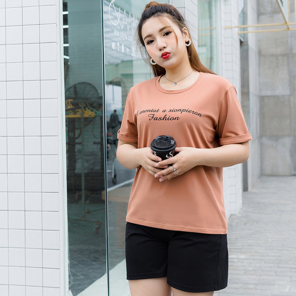 ΜΑΧΙ μεγέθους γυναικείες κοντομάνικες μπλούζες