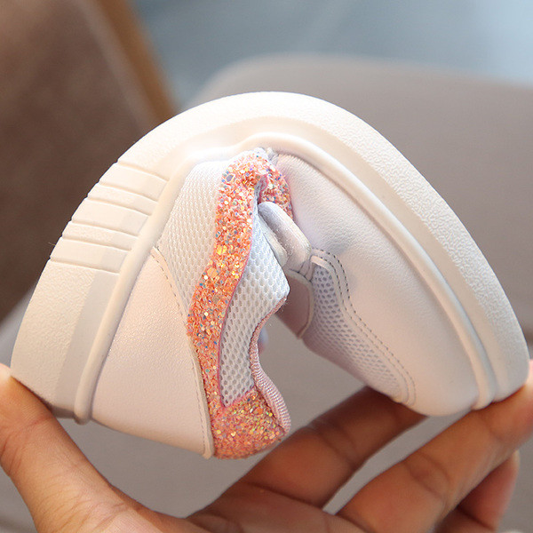 Sport és mindennapi gyerek tornacipő fiúknak nyakkendővel és matricával