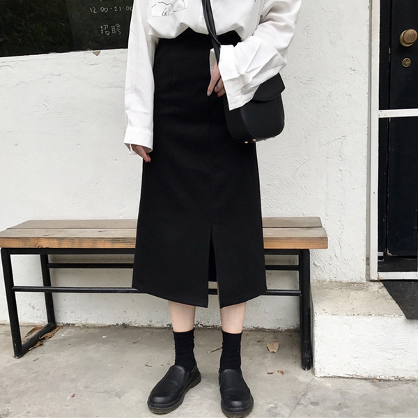 Fusta de dama cu talie inalta si cu crapatura in negru