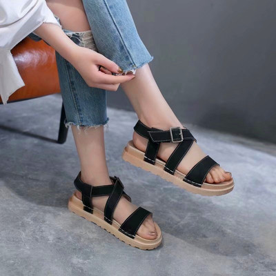 Άνετα γυναικεία σανδάλια σουέτ με σταυρωτά ιμάντα σε τρία χρώματα