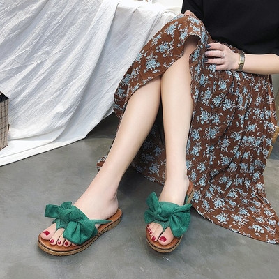 Γυναικείες παντόφλες με επίπεδη σόλα και κορδέλα σε διάφορα χρώματα