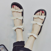 Γυναικεία σανδάλια με κορδέλες σε δύο χρώματα